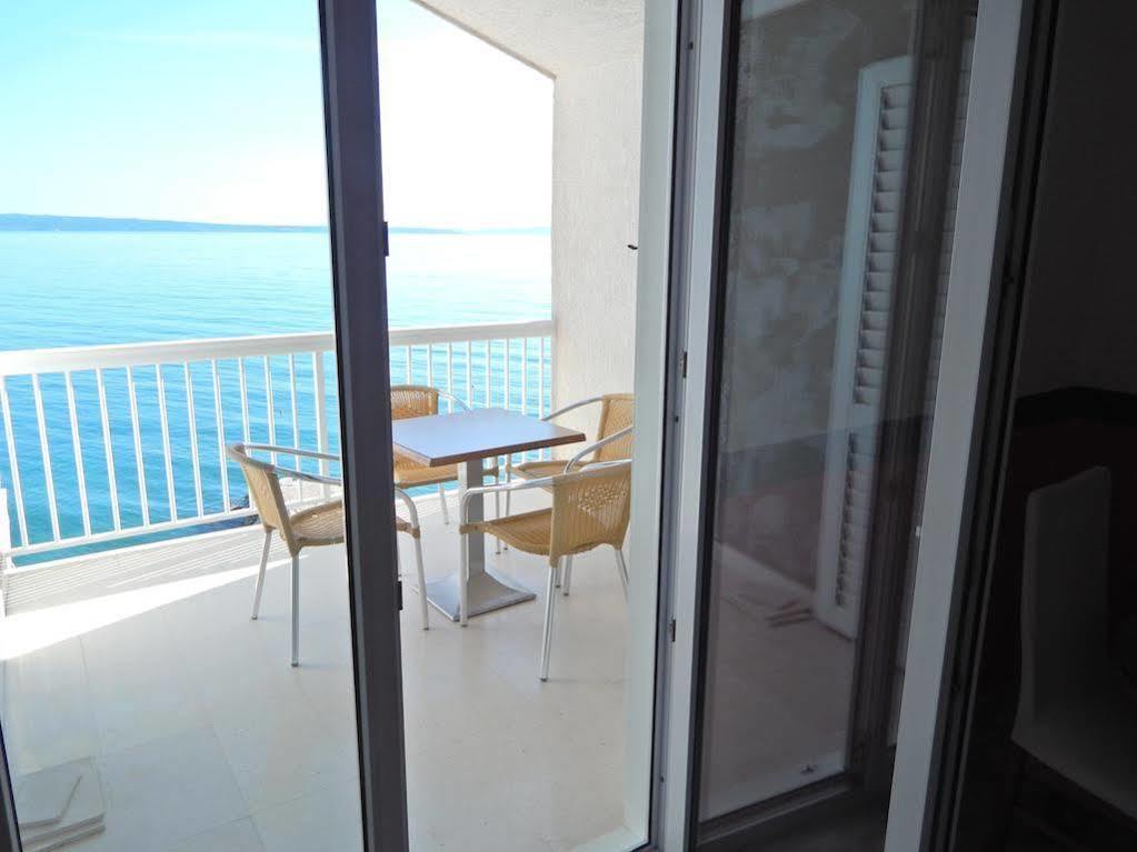 Sea Star Apartments Podstrana Esterno foto