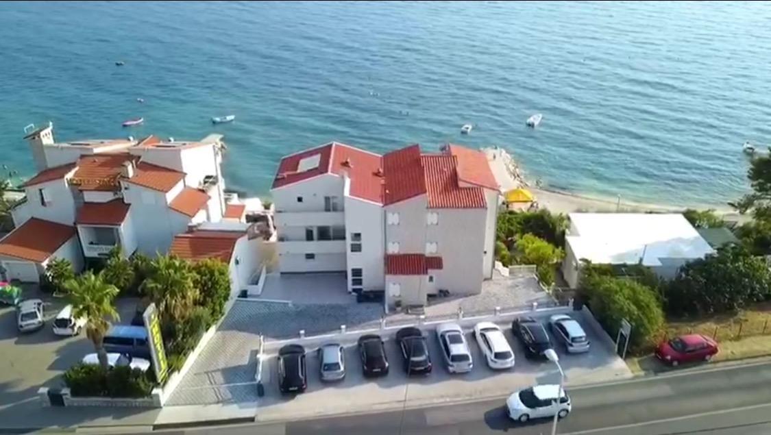 Sea Star Apartments Podstrana Esterno foto